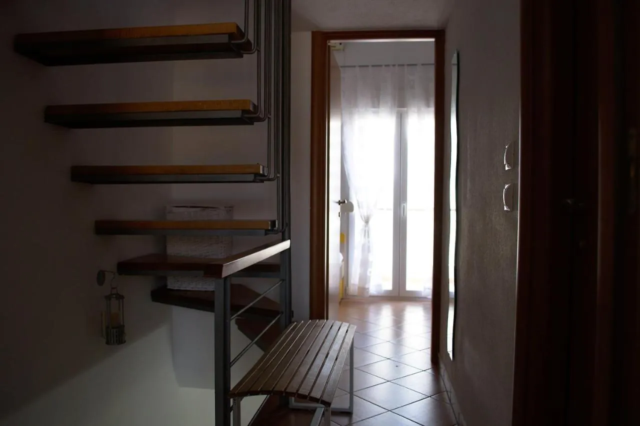Oikismos Neakitos Apt 4 Apartment Nikiti   Nikiti (Sithonia)